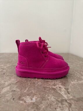 UGG Kids Neumel Chestnut Boot - Bright Pink girls size 8